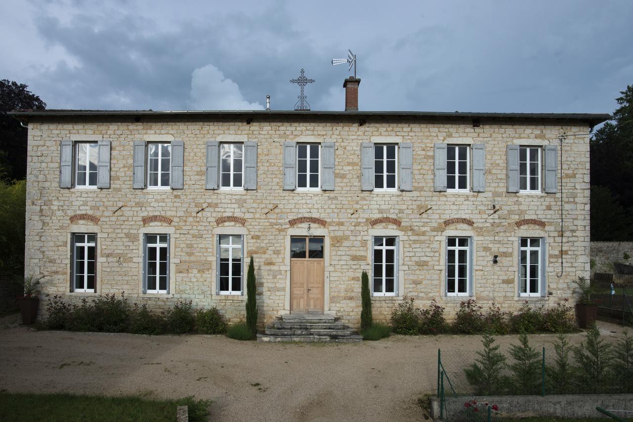 Le Cercle Chambres Climatisees Coligny Dış mekan fotoğraf